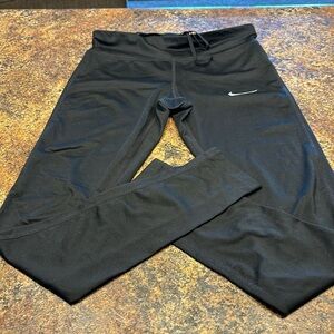 Nike skinny leg athletic pants